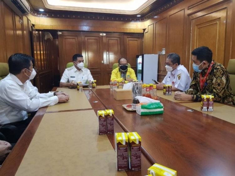 Andi Harun Bersama KPK Datangi Sekretariat DPD Golkar Kaltim