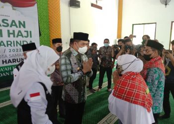 Wali Kota Samarinda Lepas Rombongan Jama’ah Haji Tahun 2022, Berpesan Kepada Jama’ah Doakan Kota Samarinda