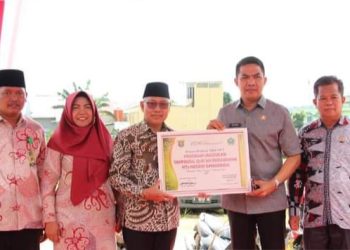 Andi Harun Hadiri Pasar Murah dan Launching Program Tahfidzul Qur’an Berasrama MTS Negeri Samarinda Seberang