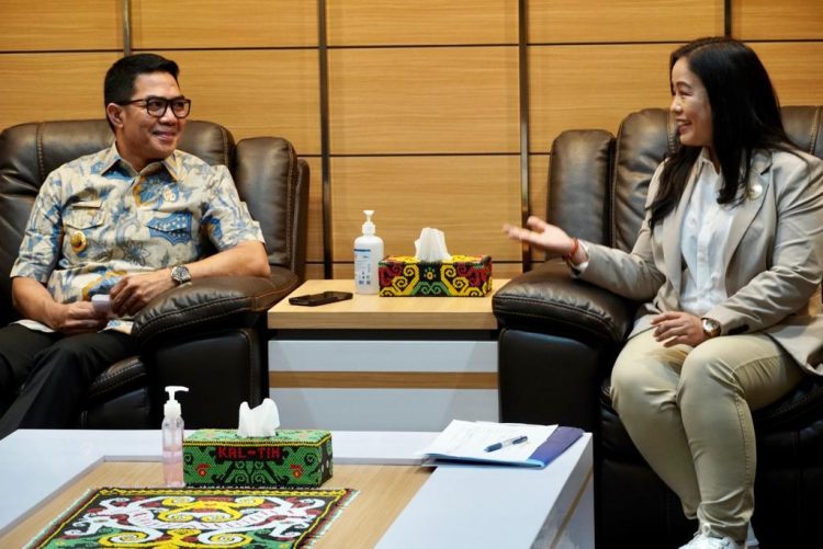 Andi Harun Terima Tim Visitasi Anugerah Tinarbuka, Sampaikan Komitmen Keterbukaan Informasi