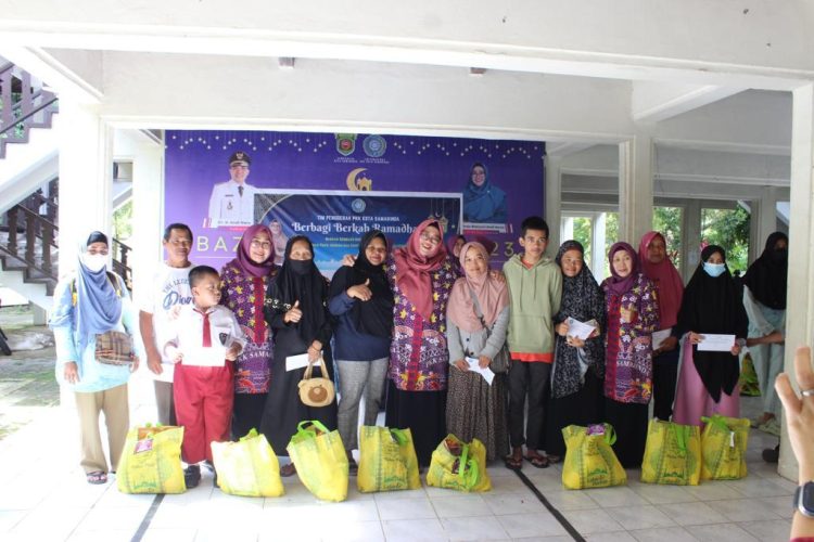 PKK Samarinda Berbagi Berkah ke Anak Yatim dan Kaum Dhuafa dari Donasi Woman’s Bazar Ramadhan