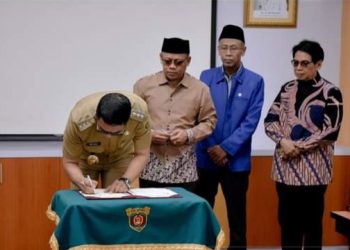 Tingkatkan Kualitas SDM, Pemkot Samarinda Lakukan Penandatanganan MoU Bersama 3 Universitas di Samarinda