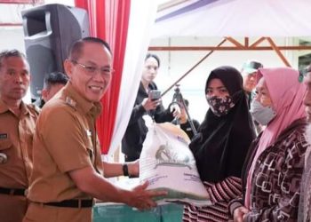 Launching Pendistribusian Beras CPP Tahap II untuk 24.102 KPM, Wawali: Jangan Sampai Ada Dapur Tidak Ngepul