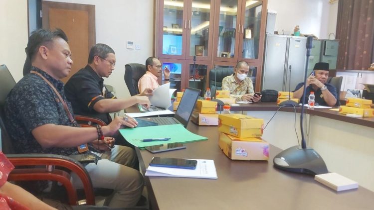 Rapat Dengar Pendapat (RDP) bersama Panitia Khusus (Pansus) Komisi 4 DPRD Kukar (ist)