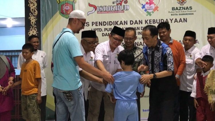 BAZNAS KOTA SAMARINDA GELAR KHITANAN MASSAL DAN SANTUNAN DALAM RANGKA HARI DISABILITAS INTERNASIONAL