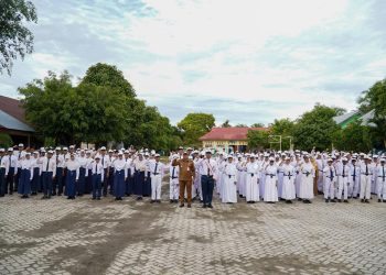 Pesan Pj Bupati PPU di SMPN 11 Labangka Barat, Pentingnya Pendidikan Ahlak untuk Pelajar