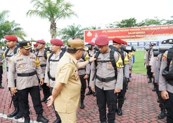 Pj Bupati PPU Hadiri Apel Serpas Pengamanan Pemilu, Siapkan 216 Personel Polri dan 1084 Linmas