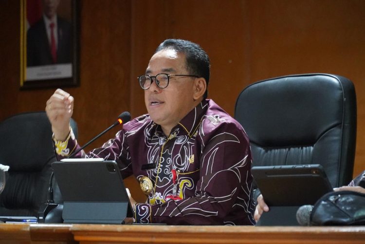 Guna Tingkatkan Mutu Pendidikan, Pj Bupati PPU Gelar Pertemuan dengan Ratusan Kepala Sekolah