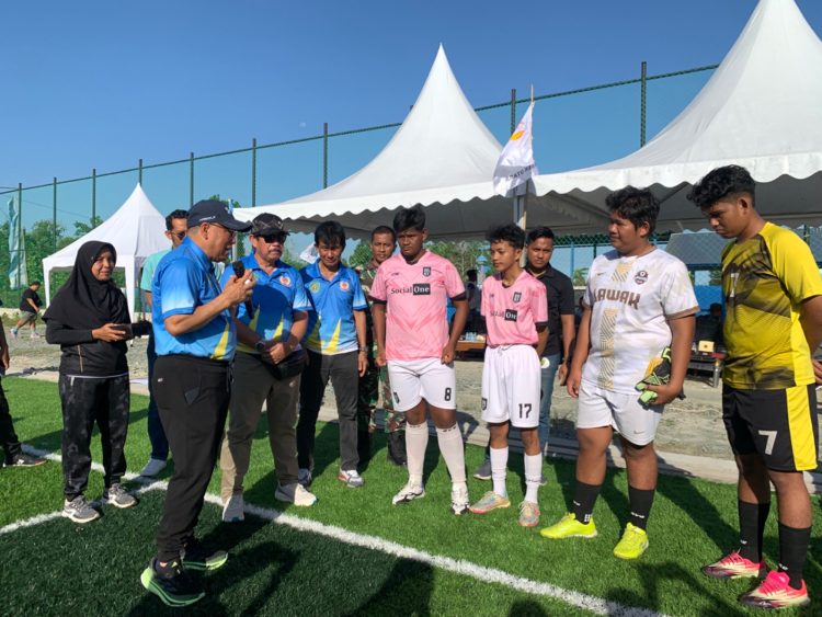 Pj Bupati Makmur Marbun Buka Mini Soccer KONI Cup untuk Pelajar SMA/SMK se-PPU