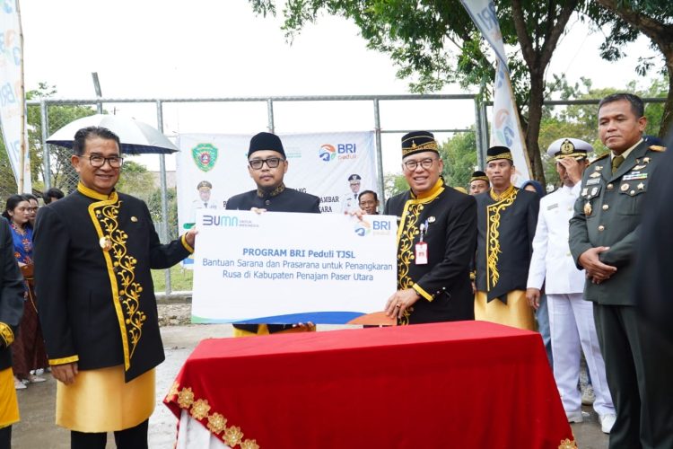 Pj Gubernur Kaltim Resmikan Penangkaran Rusa Sambar Milik Pemda PPU