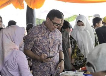 Walikota Samarinda Membuka Pasar Ramadhan Gor Segiri, Sekaligus Galang Dana Untuk Masyarakat Palestina