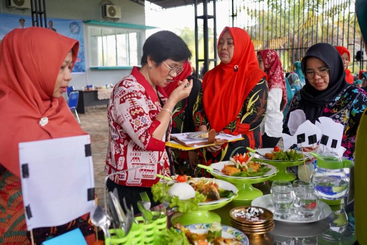 Gelar Lomba Masak Serba Ikan, Ketua TP PKK PPU Ajak Budayakan Makan Ikan