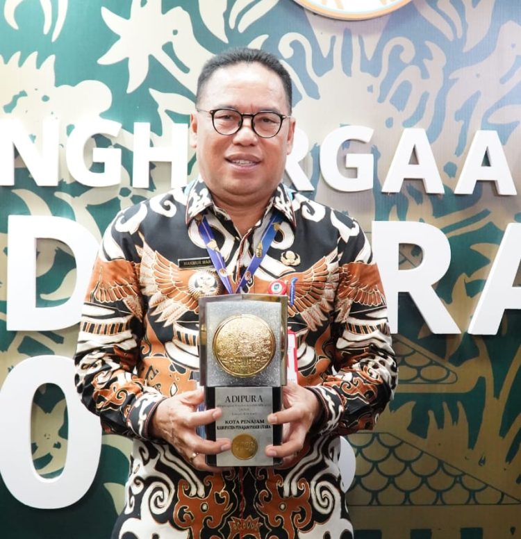 Pj Bupati PPU Makmur Marbun: Adipura Simbol Komitmen Menjaga Kebersihan dan Keindahan Lingkungan