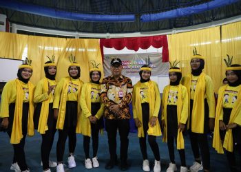 Makmur Buka Lomba Senam Ronggeng Dalam Rangka Hut ke-22 PPU