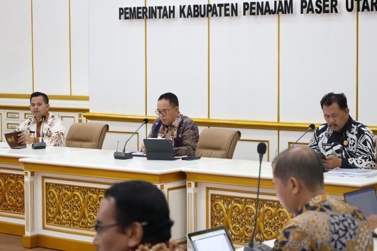 Setelah Evaluasi Kinerja Tiwulan II, Pj Bupati PPU Gelar Rapat Bersama Seluruh Pimpinan OPD