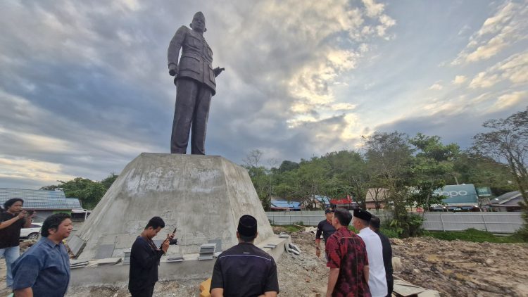 Wabup Kukar, Rendi Solihin bersama rombongan (ist/Linimasa.co)