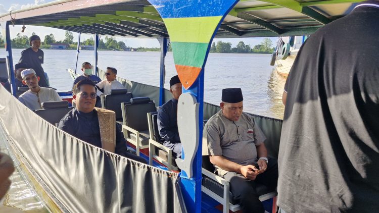 Wabup Kukar, Rendi Solihin bersama rombongan (ist/Linimasa.co)