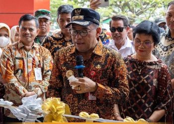 Pj Bupati Makmur Marbun Resmikan SDN 026 Penajam yang Selesai Direvitalisasi Total