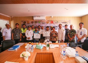 Serahkan Uang Ganti Rugi Bandara VVIP IKN, Pj Bupati PPU Ingatkan Bijak Gunakan Uangnya