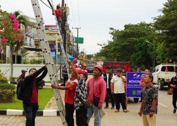 Perapian Kabel Internet-Timbau (ist)