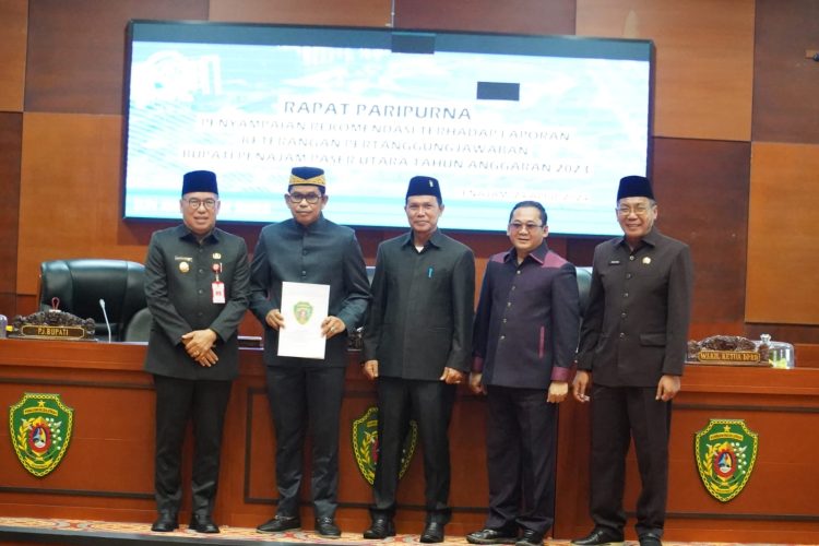 Terima Rekomendasi LKPJ 2023 dari DPRD, Pj Bupati PPU Sebut Catatan Pansus akan Jadi Konsen