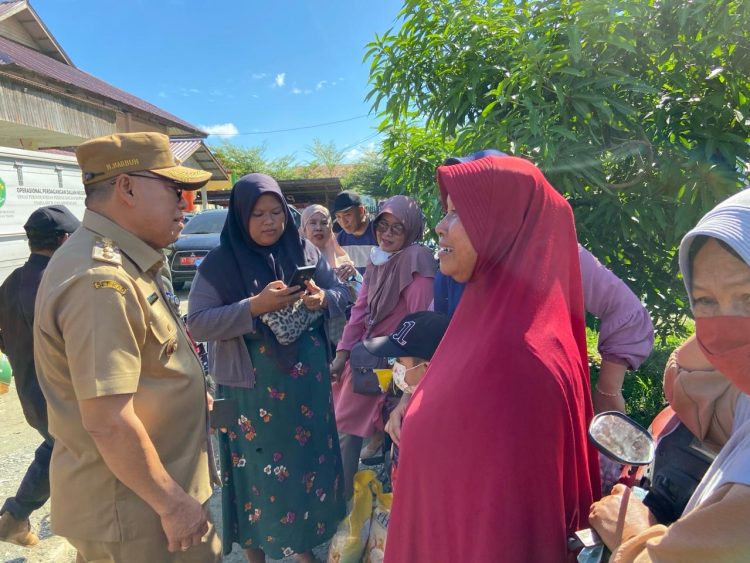 Pj Bupati Makmur Marbun Tinjau Langsung Pasar Murah untuk Masyarakat PPU