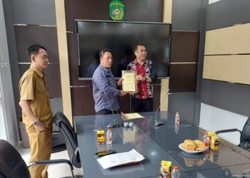 Plt. Kepala Disperindag Kukar, Sayid Fathullah dan Pemkab Kukar (dok.Prokom Kukar/Linimasa.co)