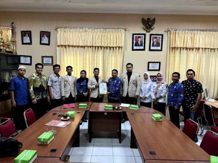 Kesbangpol Kota Samarinda Apresiasi Pemuda Muhammadiyah Samarinda Mendukung Program Pemkot Samarinda.