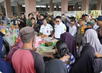 Andi Harun Hadiri Peresmian Pasar Baqa, 515 Pedagang Tempati Lapak Baru