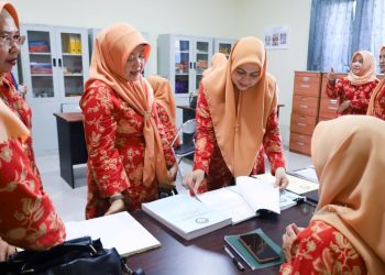 Kunjungan DWP Kaltim ke DWP Kukar (dok.Prokom Kukar/Linimasa.co)