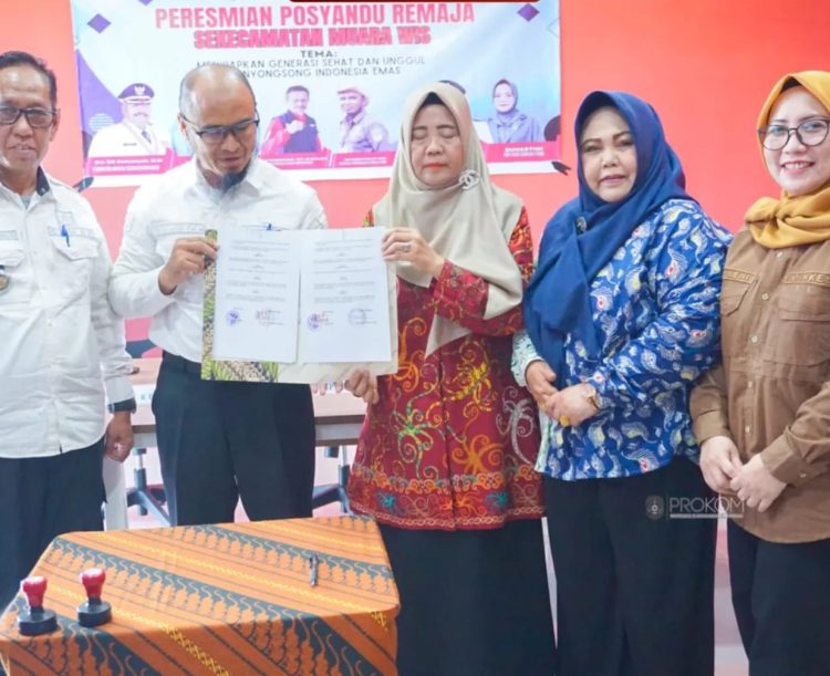 Ketua TP PKK Kukar, Maslianawati Resmikan Posyandu Remaja (dok.Prokom Kukar/Linimasa.co)