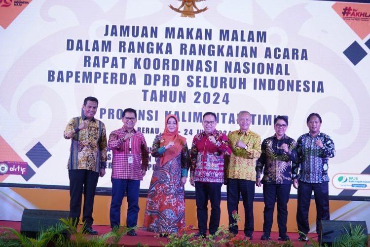Malam Ramah Tamah Bapemperda DPRD Seluruh Indonesia Tahun 2024, Makmur Marbun : Selamat Datang Para Peserta Rakornas, “Penguatan Produk Hukum Daerah Menuju Indonesia Emas”.