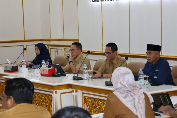 Buka Kegiatan Coaching Metadata Statistik Sektoral, Pj Bupati PPU Sampaikan Pentingnya Data Autentik