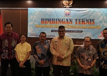 Pj Bupati PPU Zainal Arifin Buka Bimtek Pengelolaan Sampah untuk Aparatur Desa