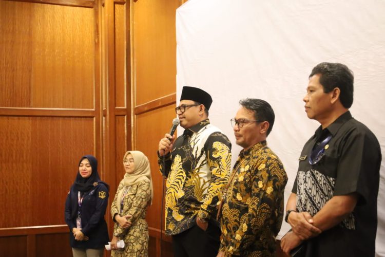 Pj Bupati PPU Zainal Arifin Beri Motivasi Peserta Tes CAT CPNS, Minta Tetap Semangat dan Positif