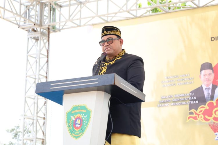 Pj Bupati PPU Zainal Arifin Resmi Tutup Festival Belian Adat Paser Nondoi 2024