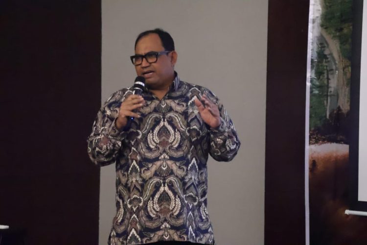 Jadi Narasumber di Bimtek Reklamasi Hutan, Pj Bupati PPU Zainal Arifin Dorong Standar Keberlanjutan Lingkungan