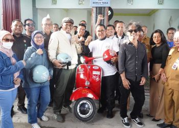 Pj Bupati PPU Zainal Arifin Resmikan Bengkel Konversi Motor Listrik dan Dukung Gerakan Lingkungan