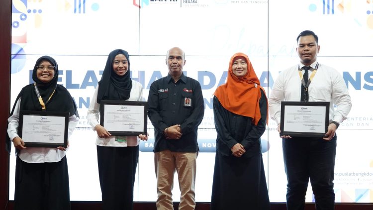 Dua Dosen FISIP Universitas Mulawarman Menjadi Peserta Terbaik pada Latsar CPNS Tahun 2024 di Puslatbang KDOD LAN Samarinda dengan Predikat Sangat Memuaskan