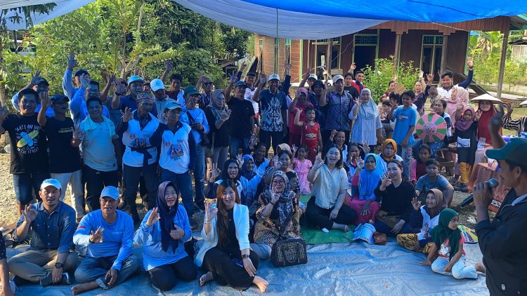 Calon Bupati Mayang Shari Gelar Kampanye Pro-Rakyat di Kampung Muara Ratah