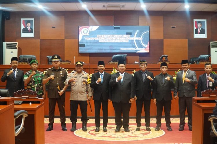 Bupati PPU Mudyat Noor Sampaikan Visi-Misi dalam Rapat Paripurna DPRD
