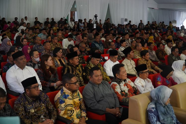 Bupati PPU Hadiri Pisah Sambut Gubernur Kaltim, Apresiasi Akmal Malik dan Sambut Rudy Mas’ud