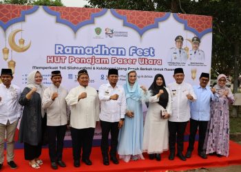 Bupati PPU Dampingi Gubernur Kaltim Resmikan Ramadan Fest 1446 H
