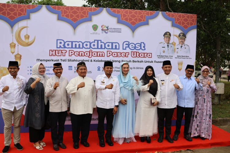Bupati PPU Dampingi Gubernur Kaltim Resmikan Ramadan Fest 1446 H