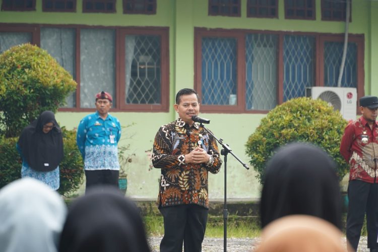 Sekda PPU Pimpin Apel Gabungan di Babulu: Silaturahmi Idulfitri dan Semangat Baru Pelayanan Publik