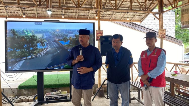 Bupati Kukar Tinjau Lokasi Jembatan Baru di Tenggarong, Pastikan Jembatan Besi Bersejarah Tetap Lestari