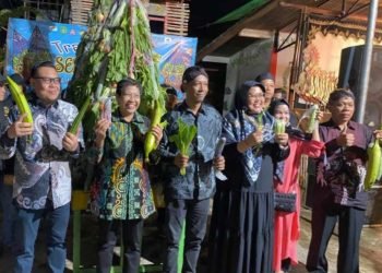 Tradisi Sedekah Bumi di Bukit Biru: Simbol Syukur dan Harmoni Budaya yang Terus Hidup