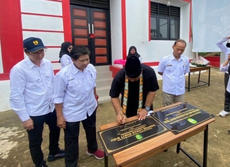 Bupati Kukar Resmikan Kantor Baru Kelurahan Bukit Biru, Tegaskan Pentingnya Perubahan Budaya Kerja