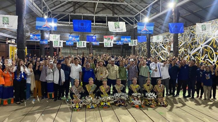 Menjelang PSU Mahakam Ulu, Dukungan untuk PITA ASMARA Makin Menguat, Stanislaus Liah Berikan Dukungan Penuh