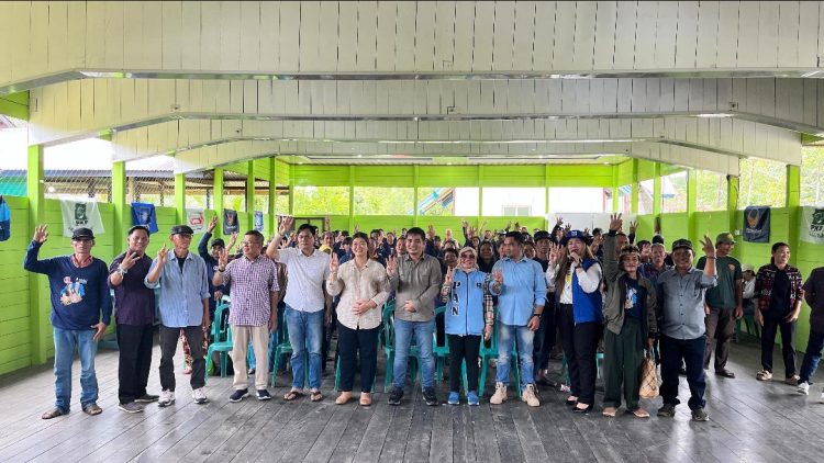 Paslon Angela–Suhuk Kampanye di Matalibaq, Janjikan Jembatan Penghubung Antar Kampung
